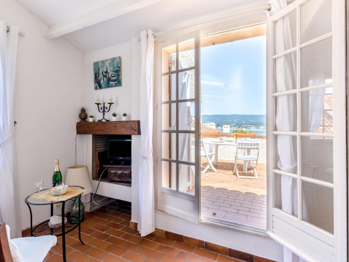 Studio Chateau De La Madrague-8 By Interhome Saint-Cyr-sur-Mer Exterior foto
